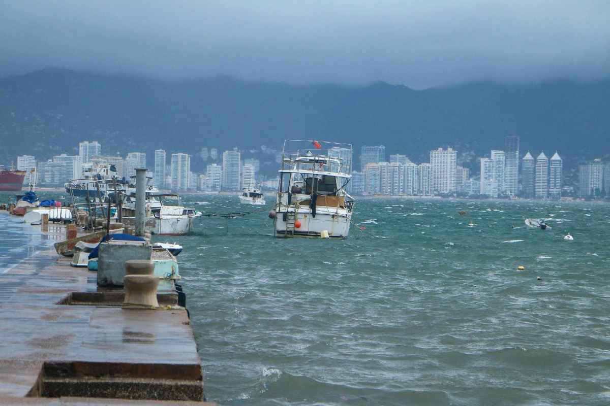 Gobierno alerta por tormenta Raymond; inundaciones de últimas 24 horas afectaron a Guerrero y Veracruz