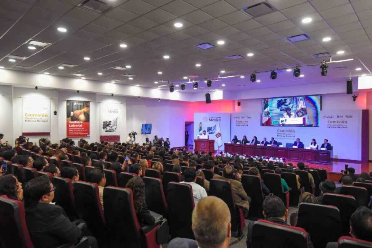 Acusan a Pablo Gómez de simular consenso nacional en foros de reforma electoral