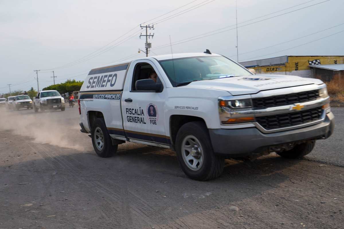 Asesinan a sobrino de Hipólito Mora junto con su esposa en La Ruana, Michoacán