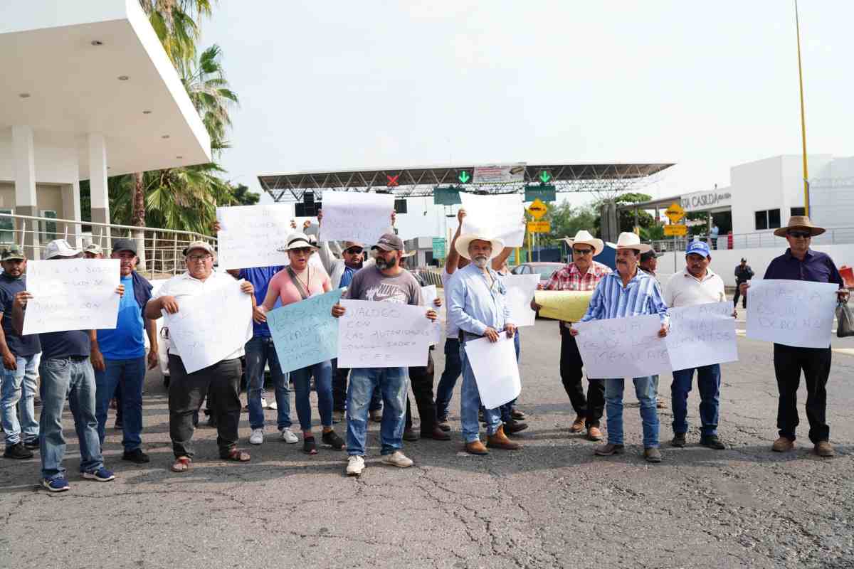 Bloqueo carretero ha dejado pérdidas por 6 mil mdp, calcula Concanaco; llaman a diálogo "inmediato"
