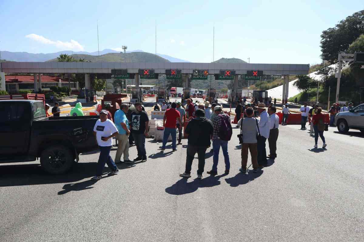 Bloqueo carretero ha dejado pérdidas por 6 mil mdp, calcula Concanaco; llaman a diálogo "inmediato"