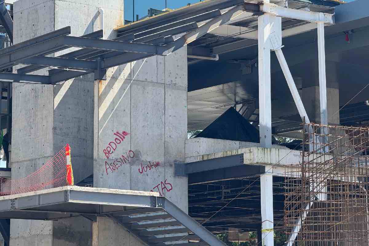 “Carlos no murió, el Gobierno lo mató”- el grito de rabia de la juventud en Uruapan por el asesintao del alcalde_Manu Ureste_7
