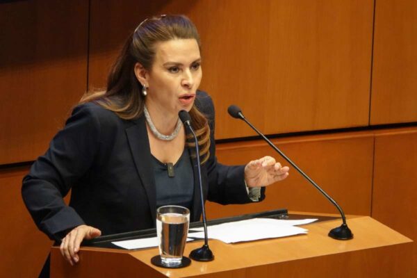 Carolina Viggiano, senadora del PRI.