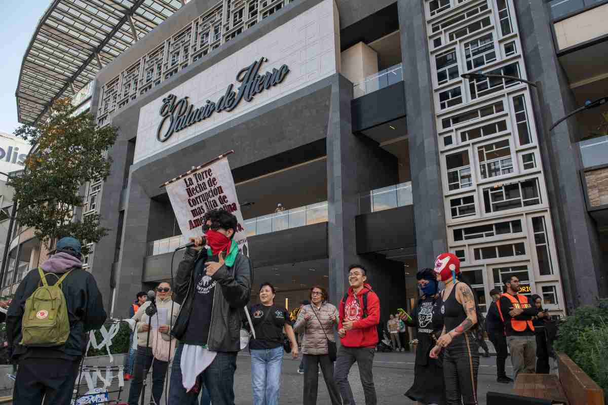 “Clausurado por gentrificar”: colectivos protestan contra Mitikah; anuncian nuevas acciones legales