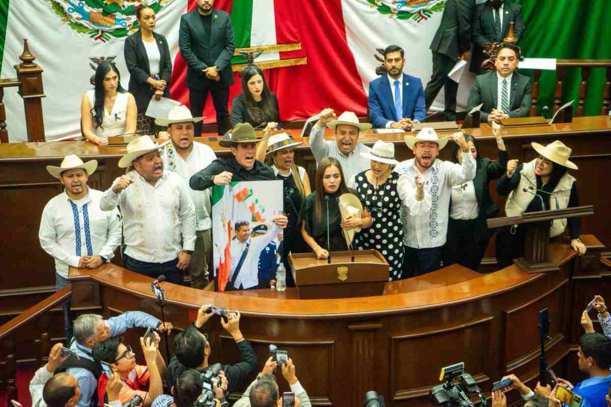 Construirán monumento a Carlos Manzo en Uruapan, Michoacán; convocan a ciudadanos a donar llaves