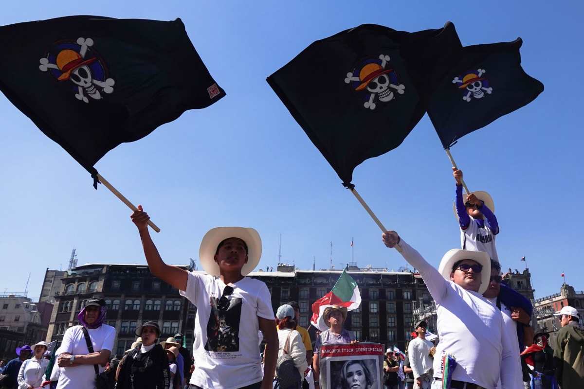 Derechos Humanos CDMX atiende quejas de 19 personas detenidas por violaciones en marcha Generación Z