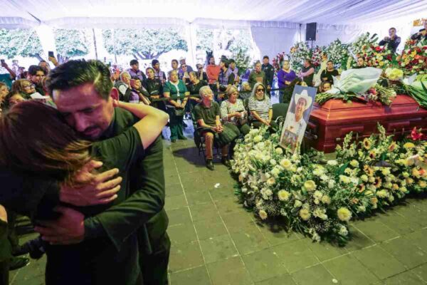 Diputados aprueban en comisiones el presupuesto de 2026; asesinato de Carlos Manzo marca el debate