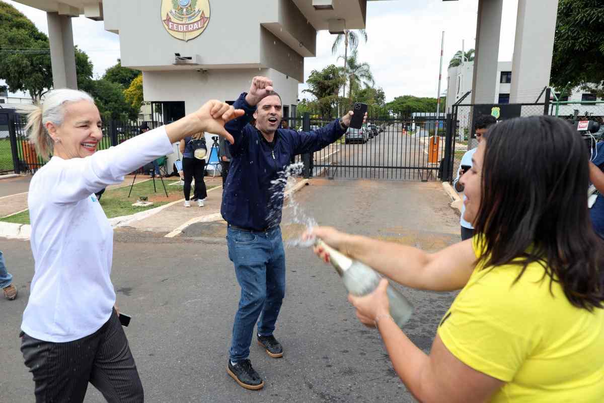 Expresidente brasileño Jair Bolsonaro es enviado a prisión por riesgo de fuga en manifestaciones