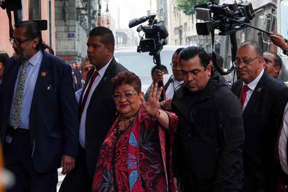 Gertz Manero nombró a Ernestina Godoy como titular interina de la FGR antes de renunciar