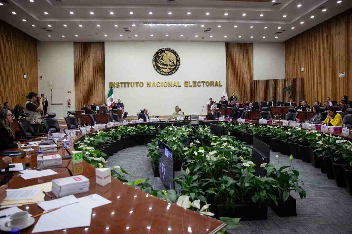 INE aprueba destrucción de boletas sobrantes de la primera elección judicial