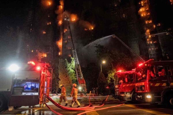 Incendio en complejo de Hong Kong