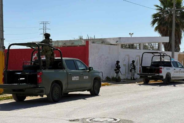 Matan a tiros al exsecretario del ayuntamiento de Gómez Palacio, Durango, al exterior de su domicilio