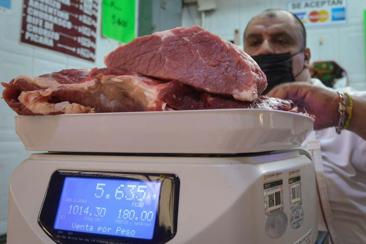 México suspende importación de carne de cerdo española por peste porcina africana