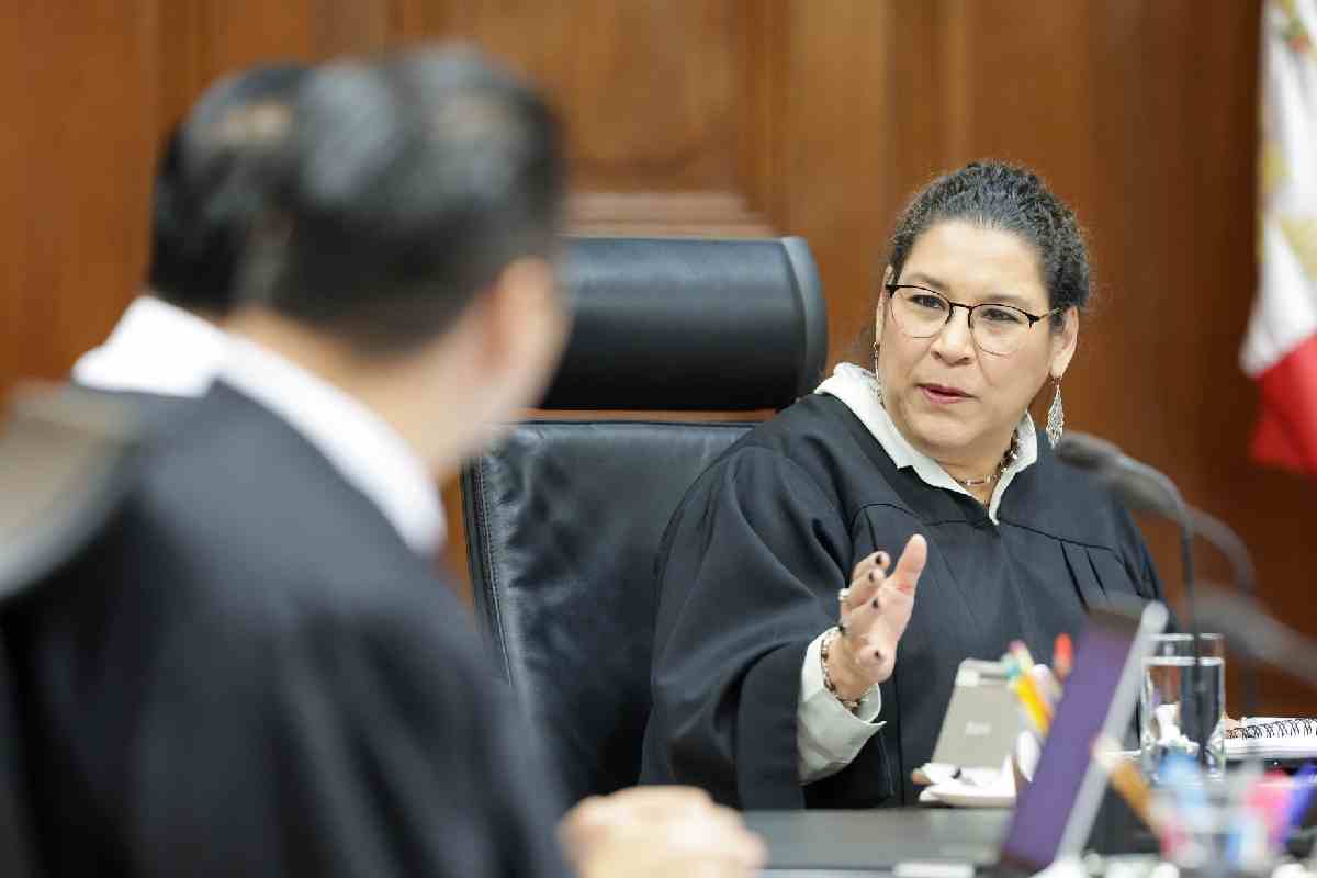 Ministra Lenia Batres