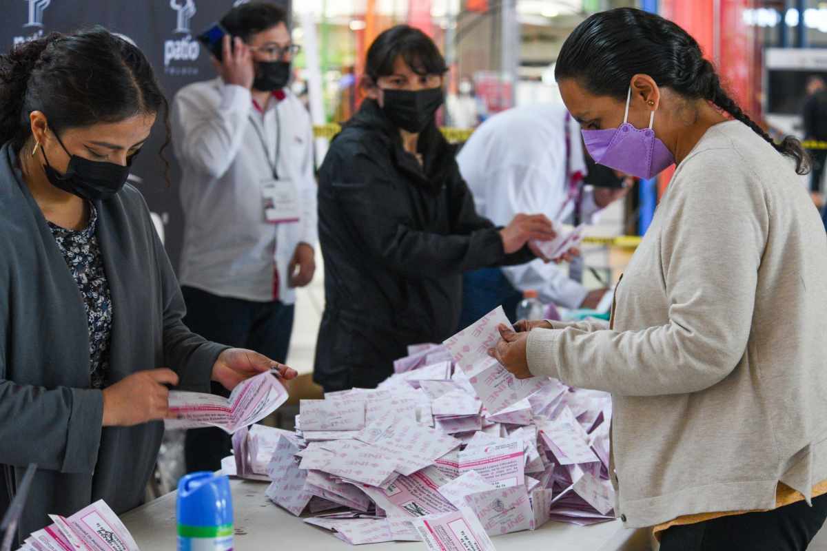 Morena busca que revocación y elecciones intermedias sean mismo día para elevar participación 