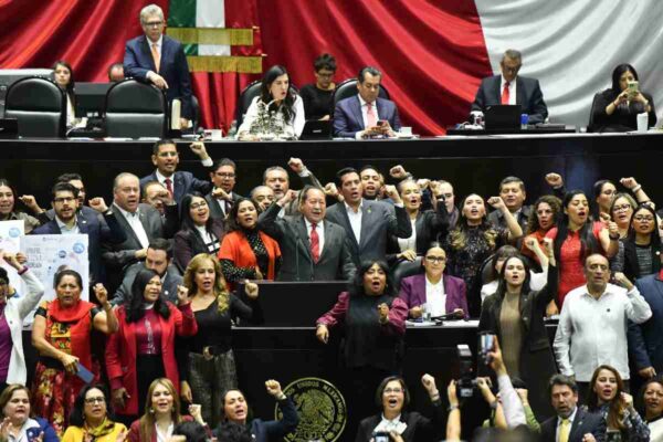 Oposición acusa opacidad en apoyos por lluvias y maquillaje de cifras en Bienestar; Montiel rechaza “datos equivocados”