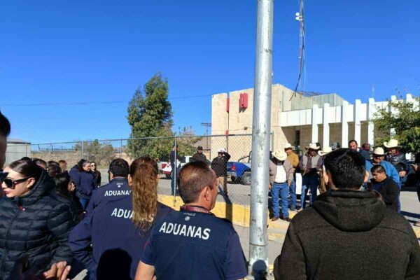 Paro en aduanas transportistas y campesinos afectaciones