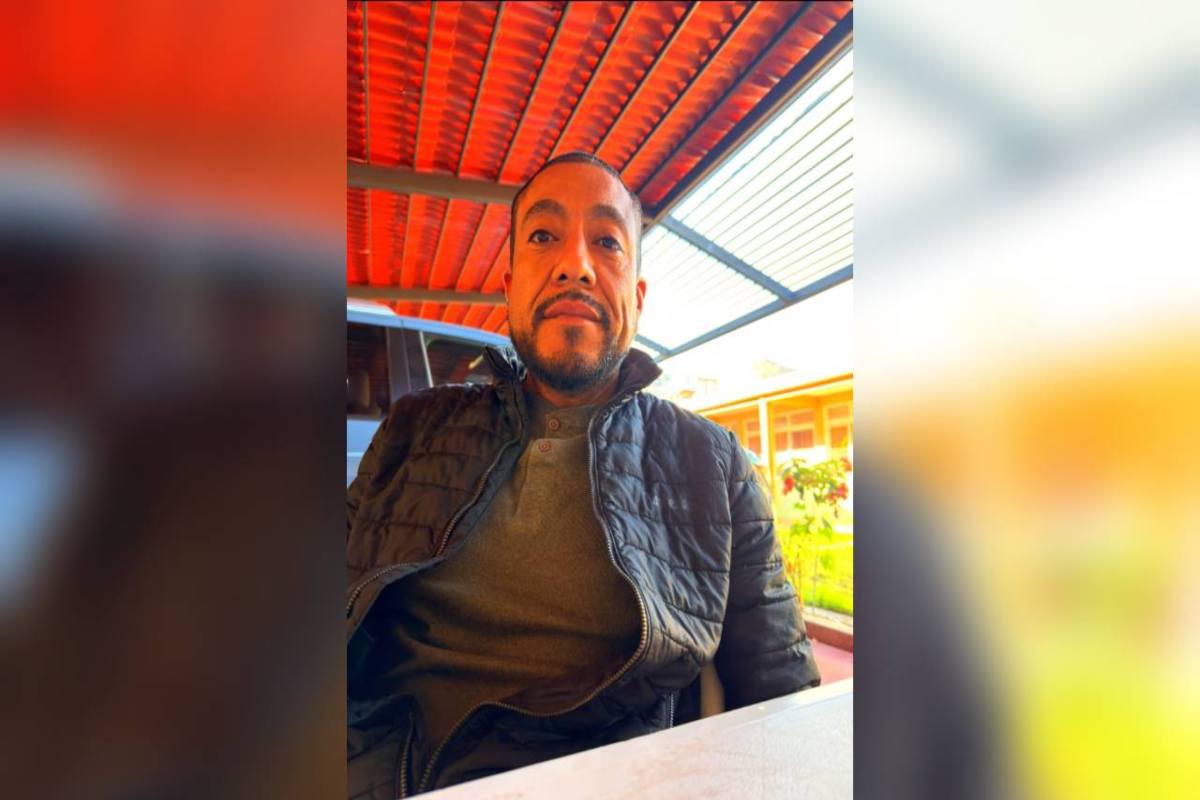 Pobladores de Alcozauca, Guerrero, retienen a alcalde por detectar presunto robo de autos y facturas