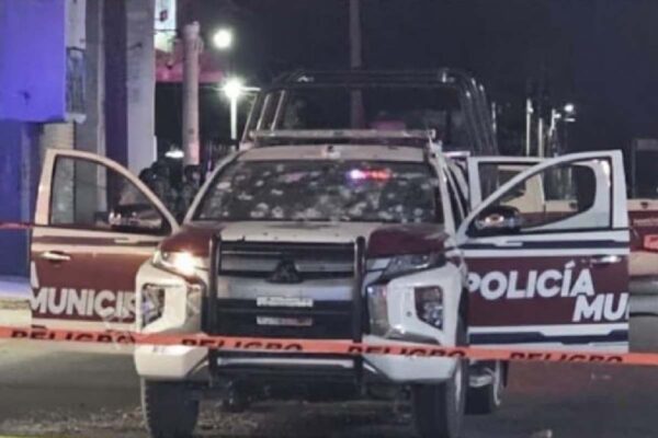 Renuncia toda la policía de Huixcolotla, Puebla, tras asesinato de tres agentes; estado asume control
