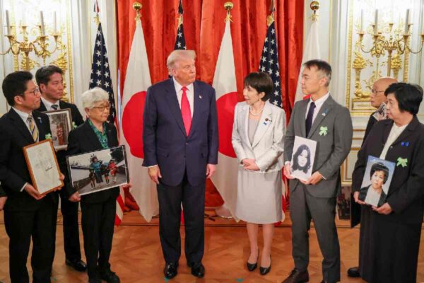 Reunión primera ministra japonesa y Donald Trump