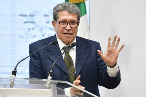 Ricardo Monreal adelanta cambios en la Ley de Aguas