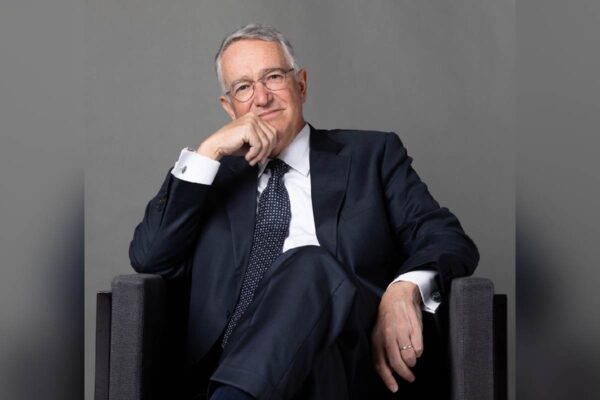 Salinas Pliego Corte