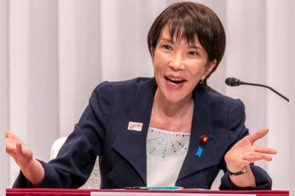 Trabajo excesivo Japón primera minsitra