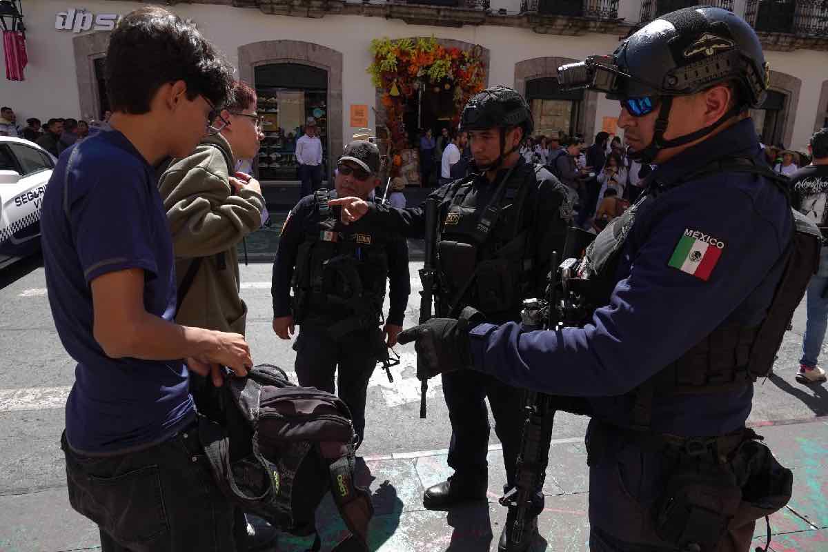 Uruapan amanece con nueva alcaldesa y blindado con Ejército, Guardia Nacional y Policía estatal