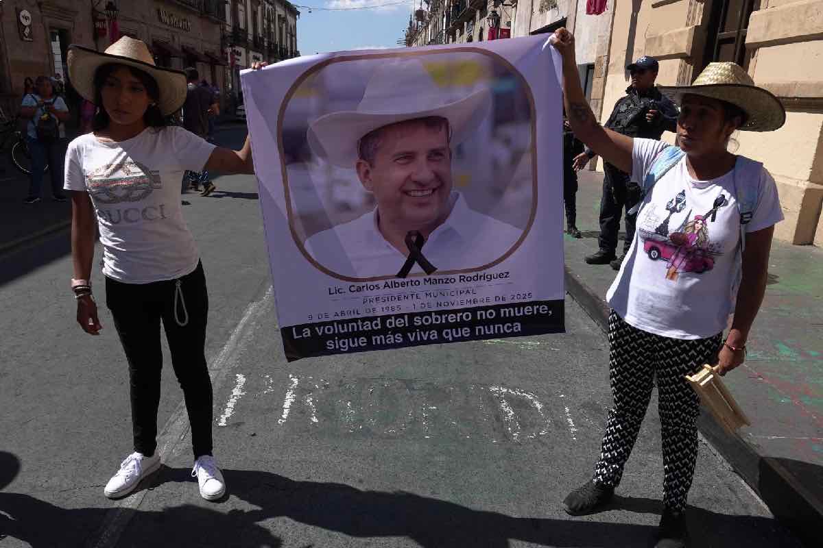 Uruapan amanece con nueva alcaldesa y blindado con Ejército, Guardia Nacional y Policía estatal_1