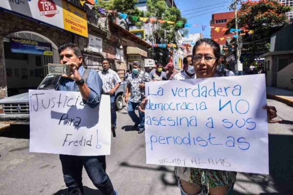 Vinculan a proceso a sujeto que amenazó con agredir a dos periodistas de Yucatán por cobertura