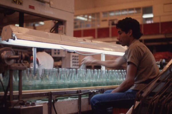 femsa-documental-135-aniversario-historia-evolucion