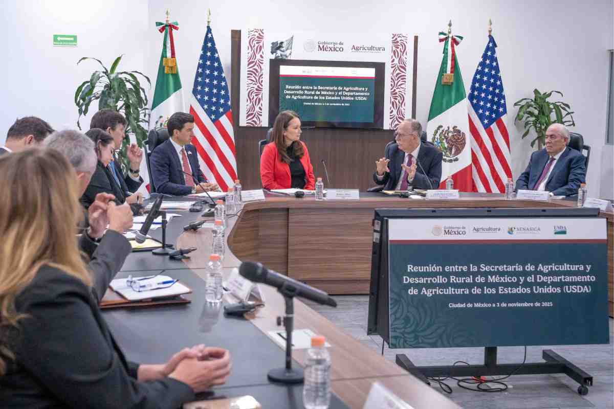 México y EU revisan avances contra gusano barrenador; planean nuevas estrategias para su combate 