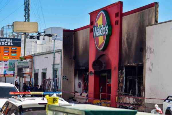 Sube a 24 el número de víctimas por explosión en tienda Waldo’s en Hermosillo, Sonora