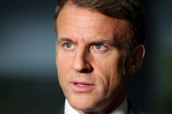 Macron llega a México para fortalecer lazos; Sheinbaum prioriza la repatriación de códices histórico