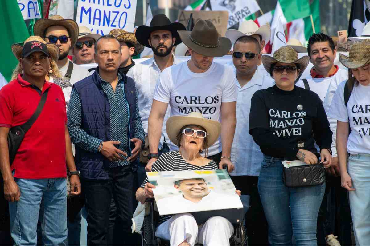 Marcha convocada por Generación Z en CDMX reclama justicia por el asesinato de Carlos Manzo y protesta contra la violencia