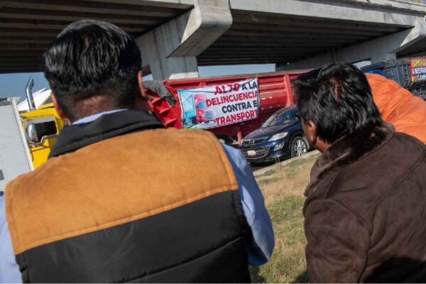 Paro y bloqueo de transportistas y campesinos