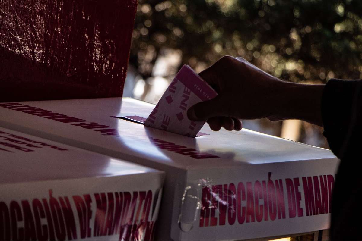 Adelantar revocación de mandato impulsaría la imagen de Sheinbaum y de otras candidaturas, advierte Laboratorio Electoral