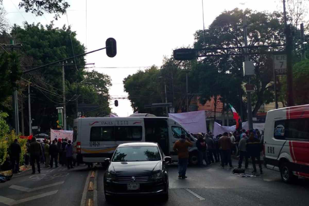 Sader y cañeros pactan mesa para definir apoyos ante crisis del azúcar; levantan bloqueos en CDMX