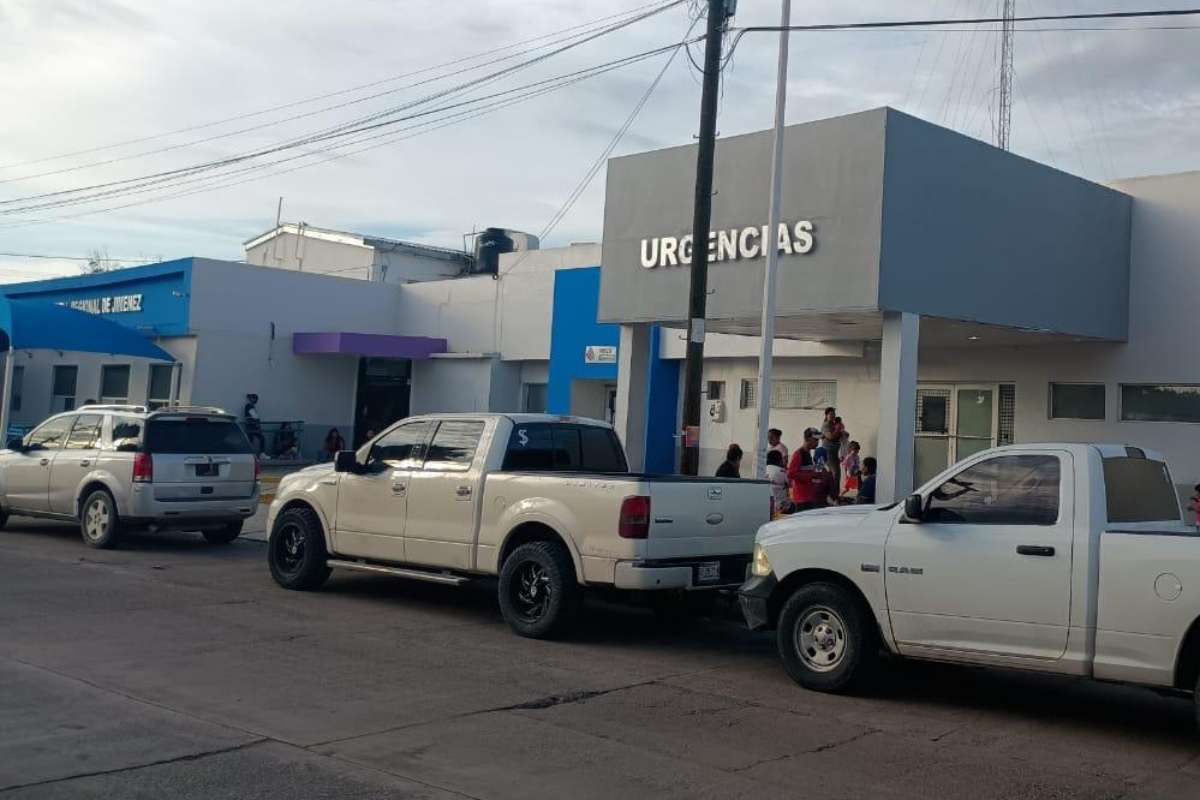 Seis migrantes mueren y dos resultan heridos al volcar tráiler en Chihuahua; iban en el remolque rumbo a Ciudad Juárez