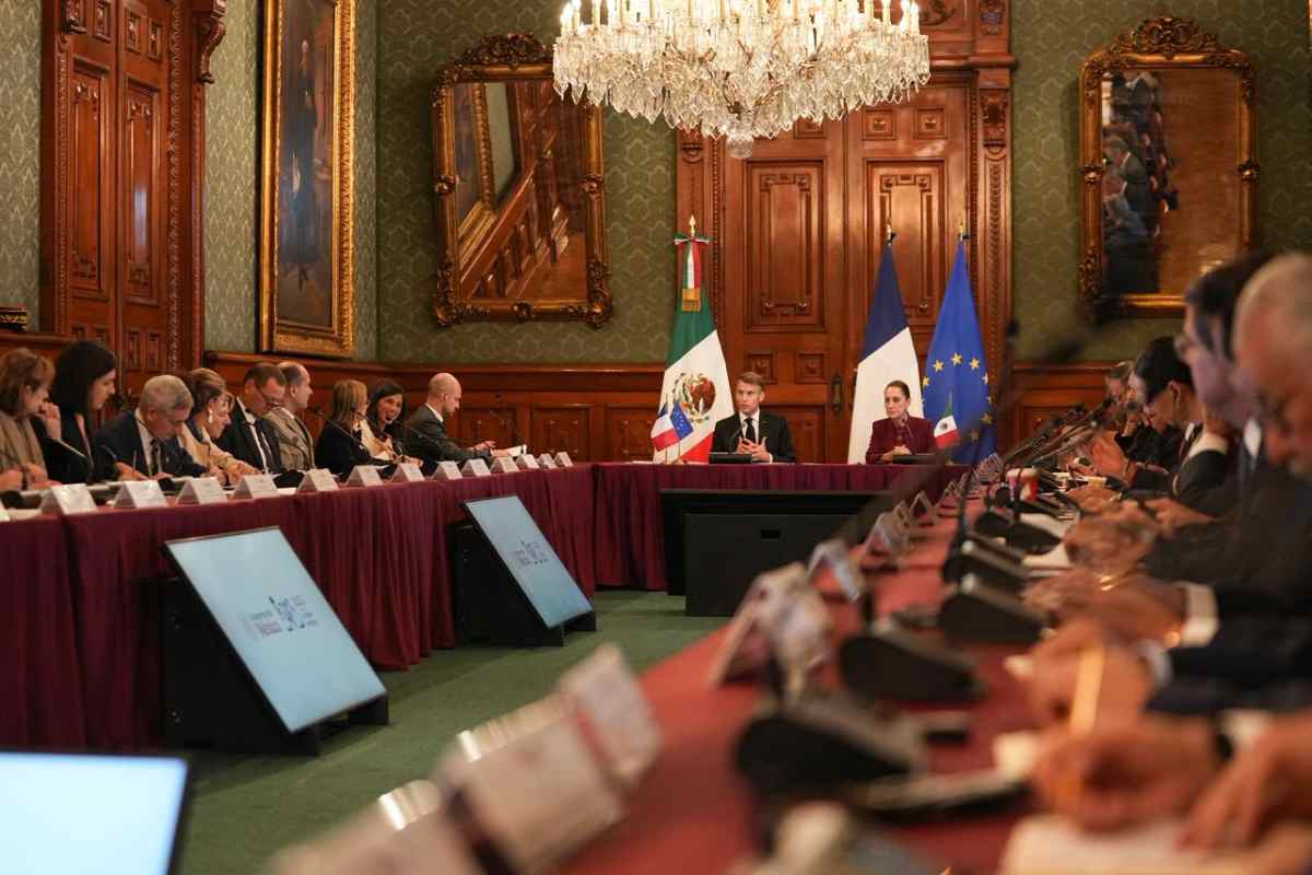 Sheinbaum y Macron fortalecen relación bilateral: México y Francia reactivan Consejo Estratégico y acuerdan intercambio de códices