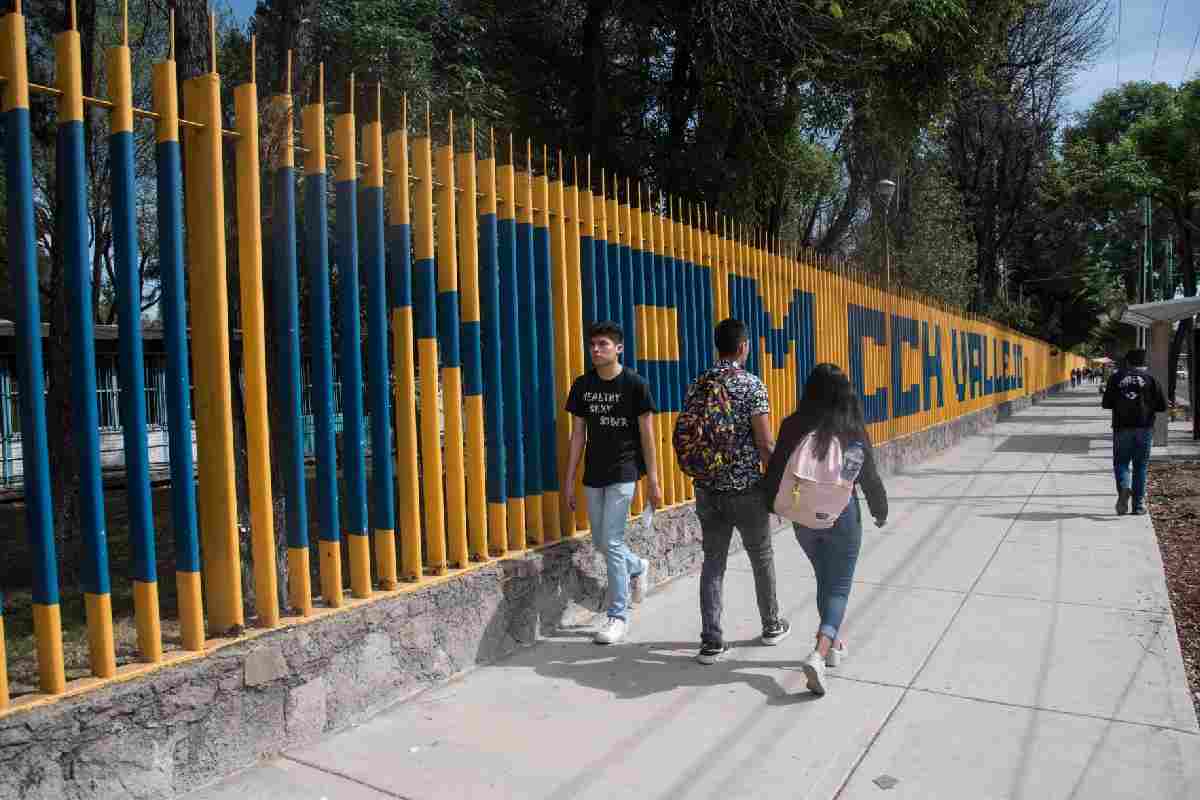 Vigilante del CCH Vallejo agrede a dos mujeres; plantel dice que indagará y sancionará conforme a legislación
