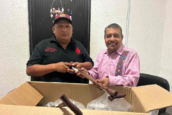 Alcalde de Huehuetán, Chiapas, dona un millón de pesos a personas con discapacidad; dice que es su salario