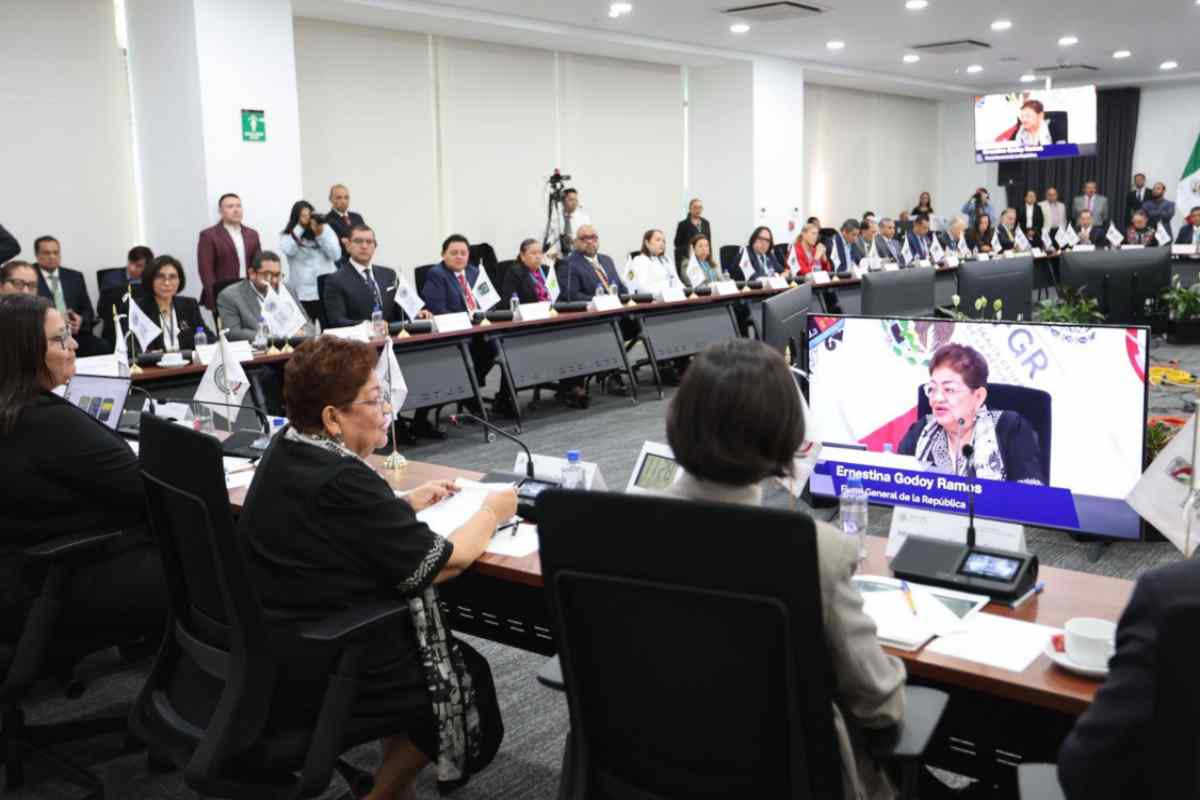 Ernestina Godoy reunión fiscales