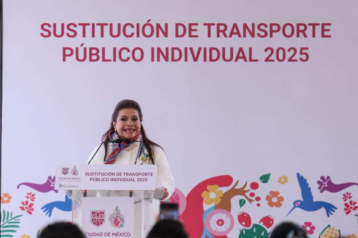 Gobierno de CDMX busca reactivar app de taxis para que compita con Uber y Didi