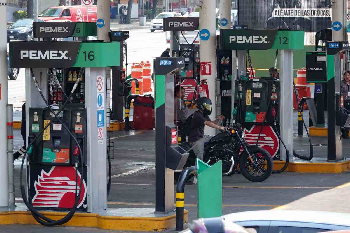 Hacienda ajusta el IEPS- aumentan precios de gasolinas, refrescos y cigarros desde enero Animal Político_2