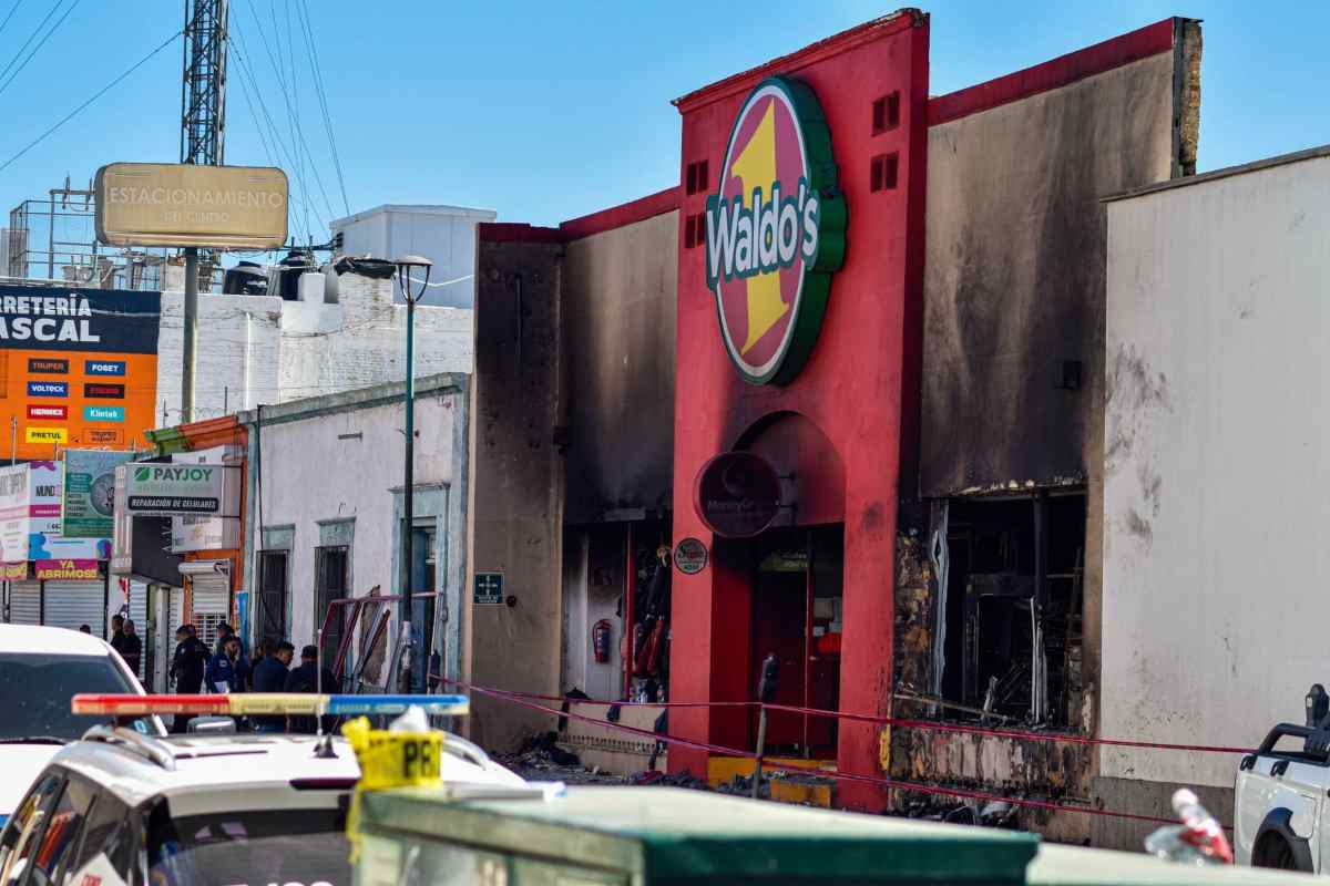 Juez libera a cinco personas detenidas por el incendio de Waldo´s en Hermosillo, Sonora 