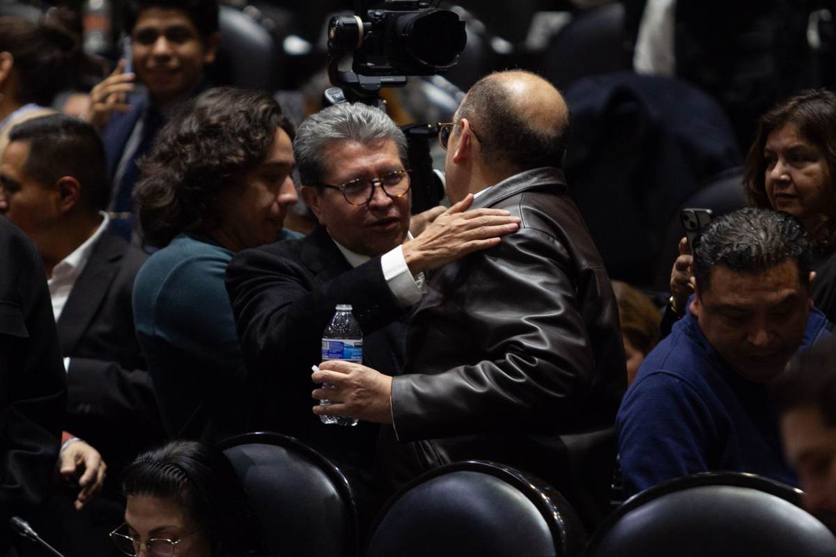 Monreal anuncia que Diputados aprobarán ley arancelaria y vapeadores en la próxima semana