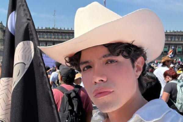 Morena denuncia al PAN ante el INE por 