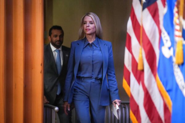 Pam bondi jueza migrante arrestado