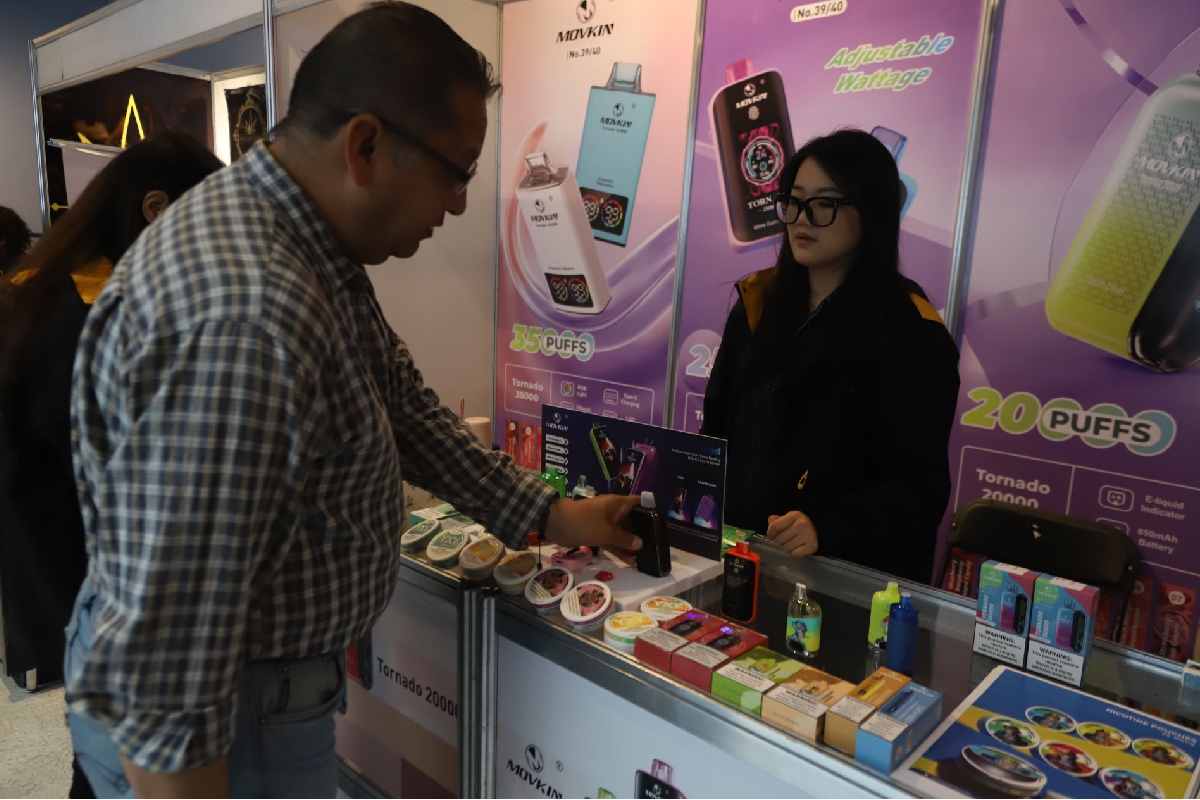 Prohibición de vapeadores, terreno fértil para el mercado negro y riesgos de criminalización, advierten legisladores 